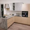 Cucina modello Traccia con penisola